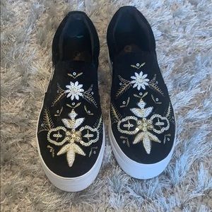 Adorable Carlos black velvet sneakers